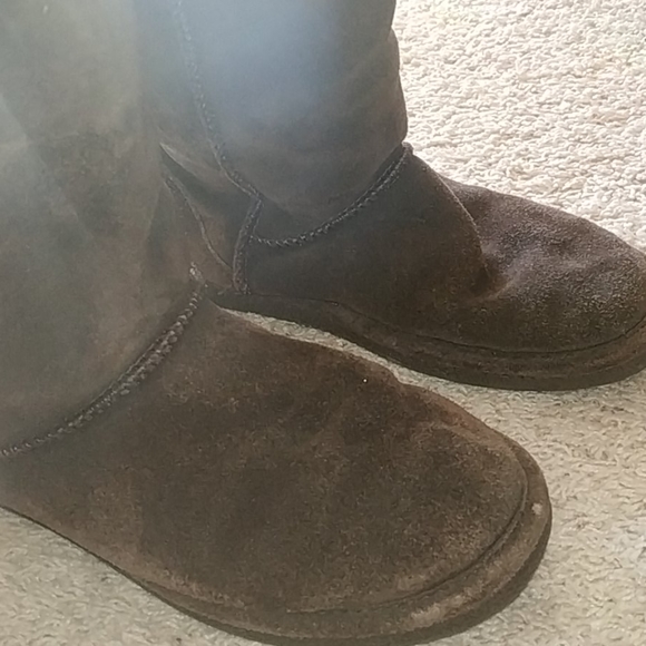 Women's dark brown sheepskin Bearpaw boots - Picture 2 of 6